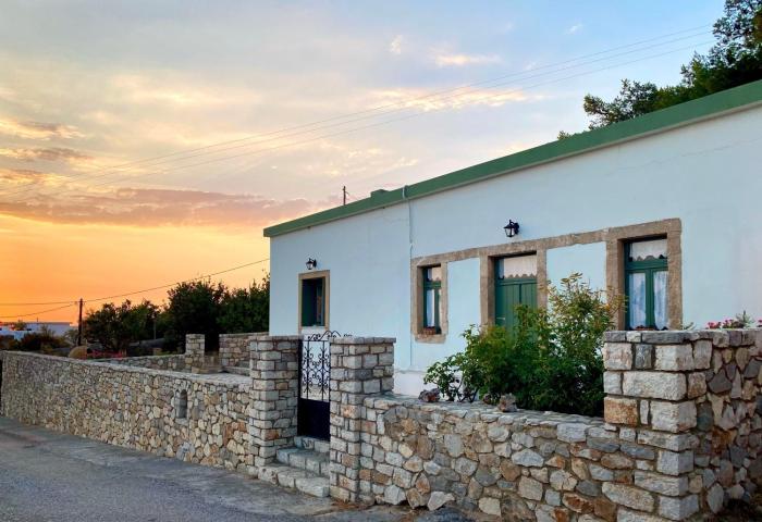 Myrtidia Café House - Living Tradition Retreat