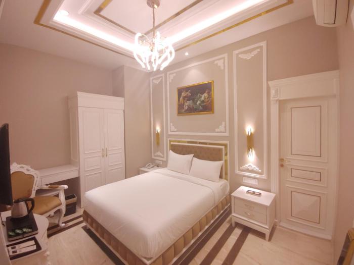 Anant Palace
