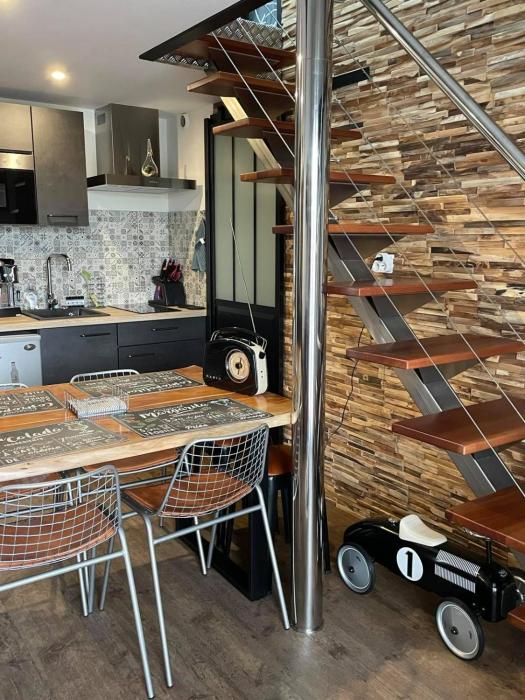 Superbe appartement rénové avec accès direct plage