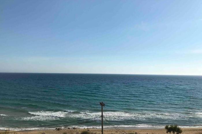 Cozy seafront loft - Kats rentals