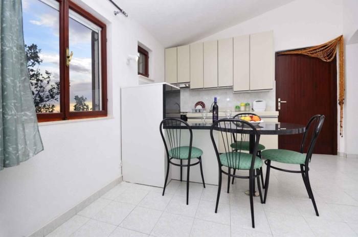 Apartment in Baska Voda 6681