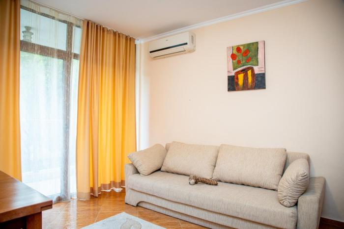 Helios Studio in a Complex in St Vlas by Flat Mаnаger