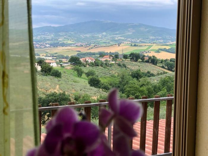 Locazione Turistica Spaccarotella Vista su Gualdo Cattaneo