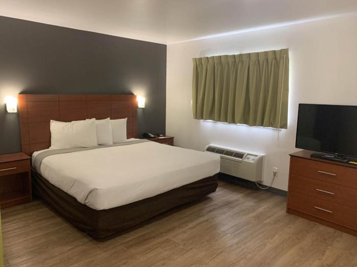 Studio 6 Extended Stay - Hampton, VA - Langley AFB Area