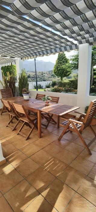 Duplex en urbanización con piscina comunitaria y wifi