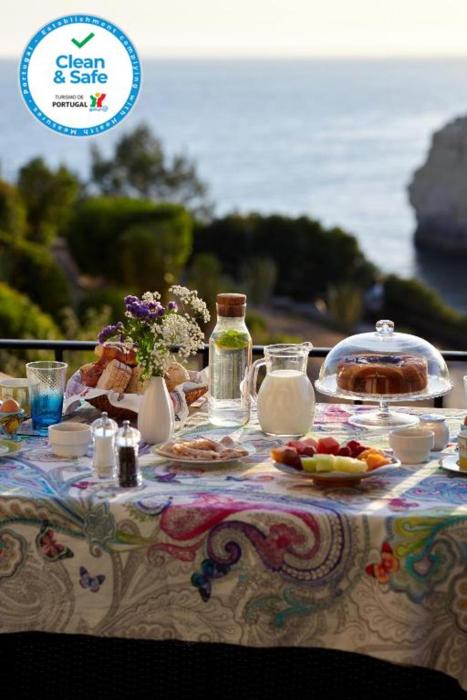 Os Reais - Apt in front of the beach in Centeanes