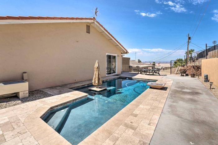 Lake-View Oasis Private Pool and Gated Boat Parking