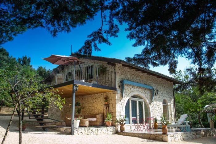 Villa Neli, Palazzolo Acreide, Siracusa, Hot Tub, Wi-Fi & Parking