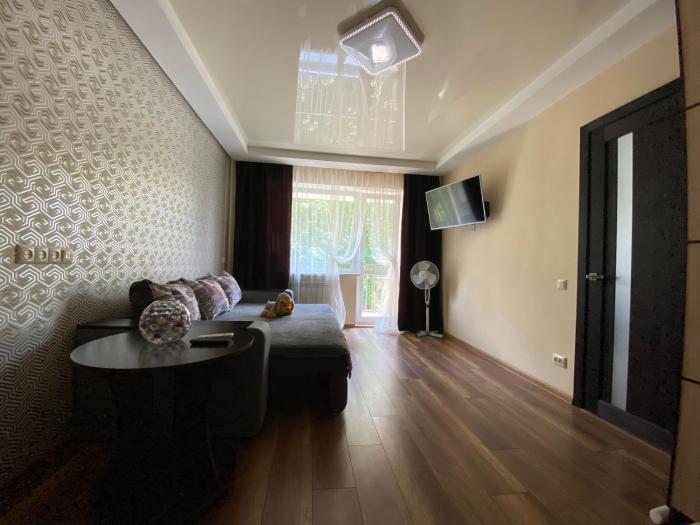 Apartment 30 m2 on Sergei Esenin 11