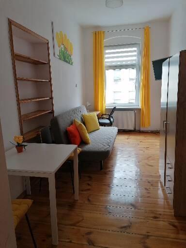 Hostel Tulip - Pokój 3 ze wspólną łazienką i kuchnią