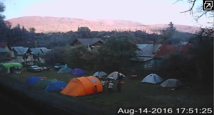 camping aviator, numai TEREN, campare pentru rulote autorulote PERSONALE, Campingul nu are rulote !!! Busteni