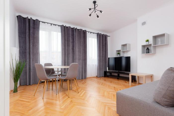 Kamienica Stanisława Augusta Warszawa by Renters