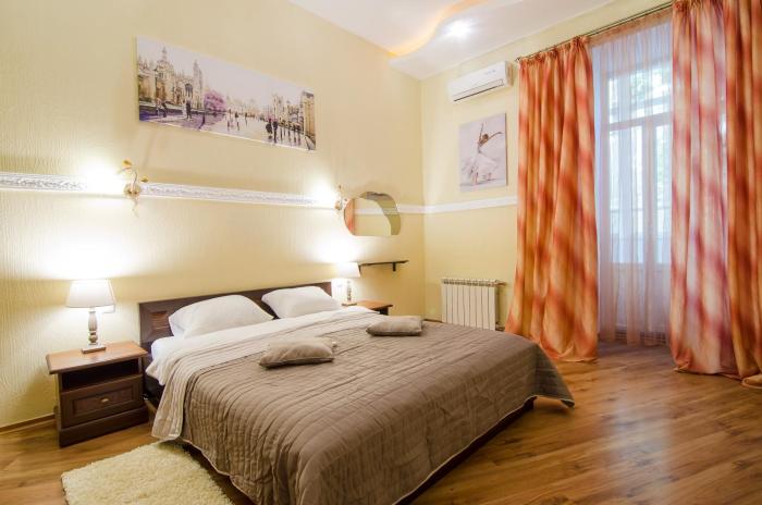 Apartment at Malaya Zhytomyrska 5