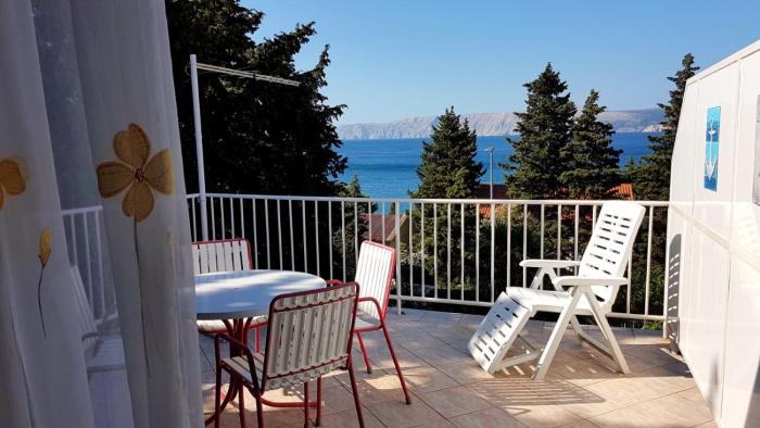 Apartments Mirjana 150m from the beach