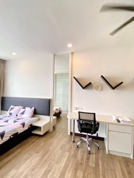 Landmark Residence 2, Studio for 2 pax, High floor, Nice View, Free Parking, Budget Stay