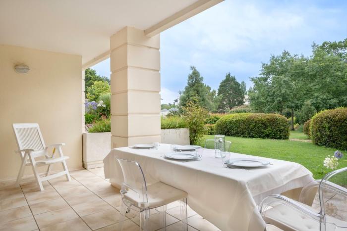 Appartement dans résidence avec piscine pour 6