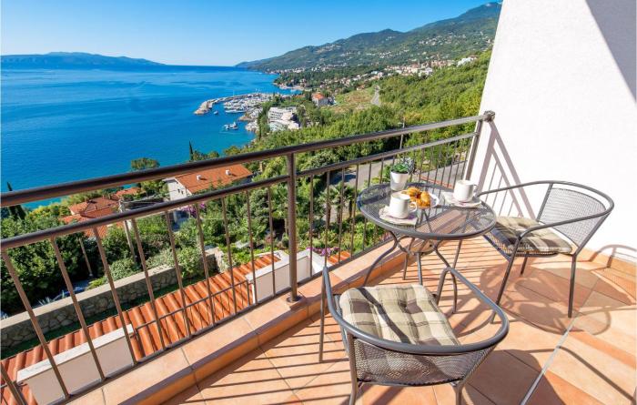 4 Bedroom Nice Apartment In Opatija