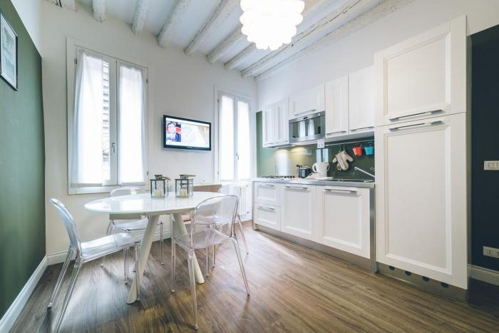 Gold Venice Suite by Wonderful Italy