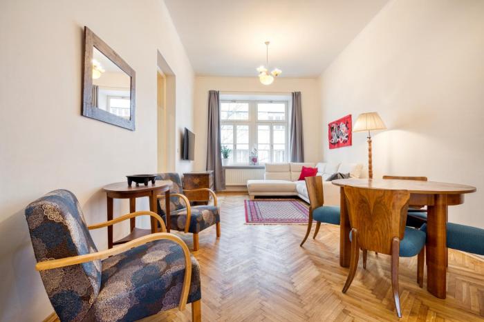 At the Three Princes