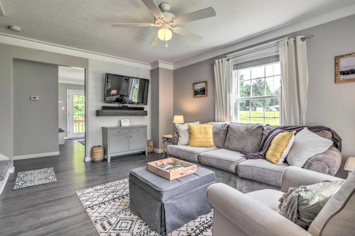 Stylish Fort Payne Retreat Hike and Rock Climb