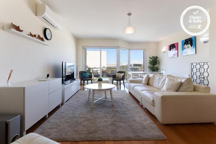 Expo Delight by Homing