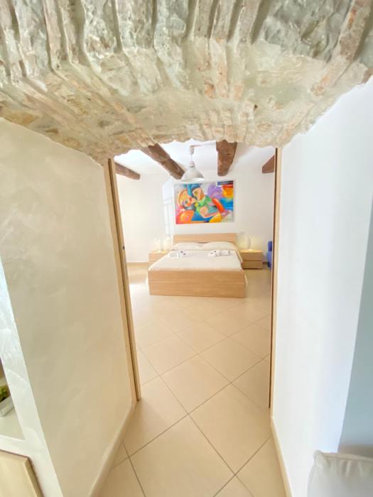 Ch Suite & PrivateParking - Corso 18 Agosto - Apartment