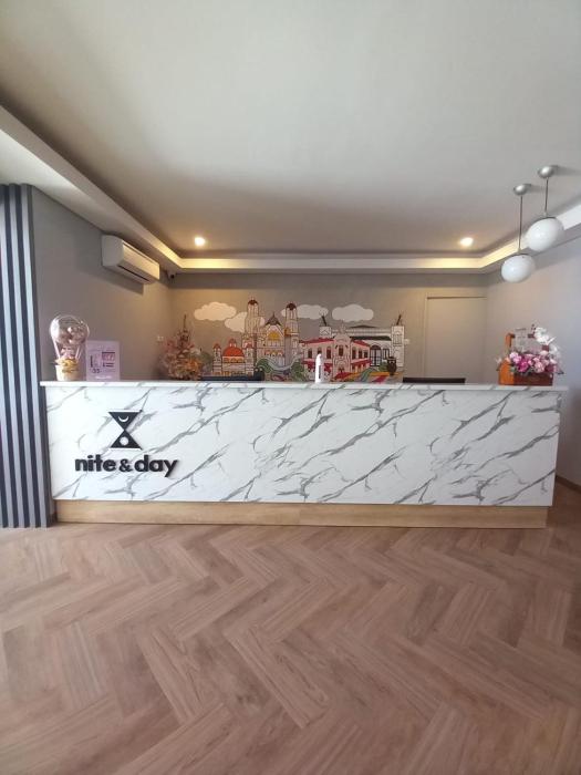 Nite & Day Semarang - Candi