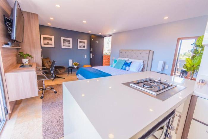 Beautiful Apartment UltraFast Internet El Poblado