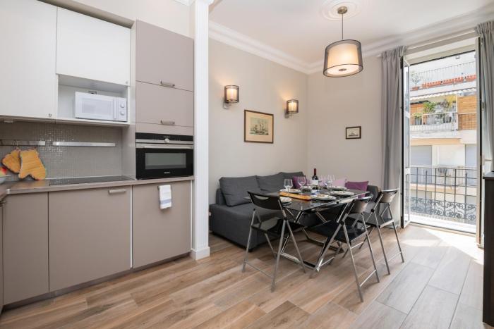 "Le Sailboat" by EnjoyNice, great 3-room with airco in the center of Nice