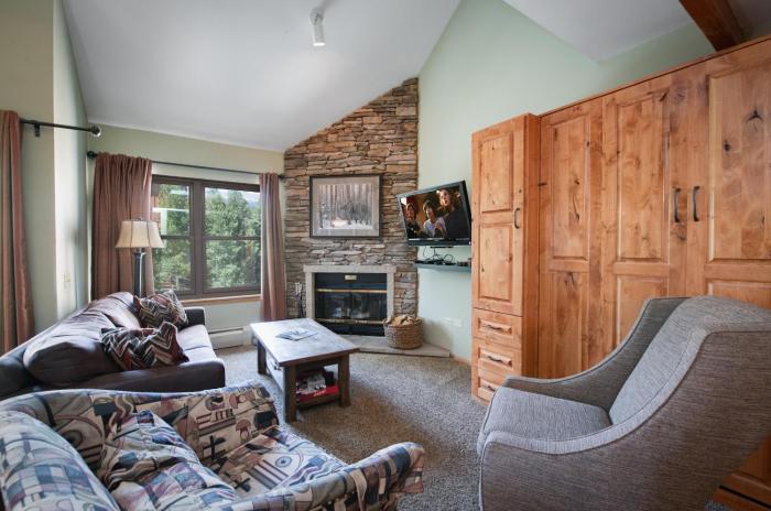 River Mountain Lodge Horseshoe Gulch Condo: Ski-In To Downtown Breck