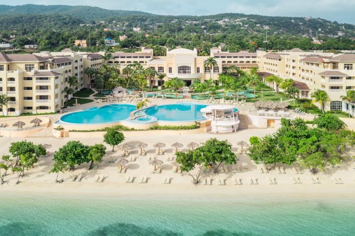 Iberostar Waves Rose Hall Beach -Inclusive