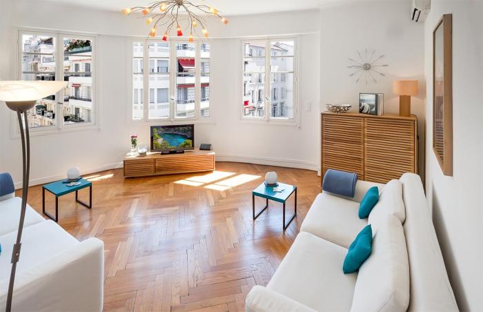 Sunlight Properties - Adeila - Minutes from the beach