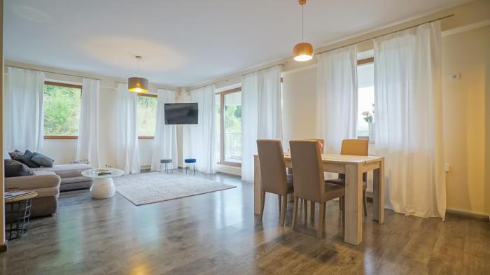 Coroni Seasons Apart