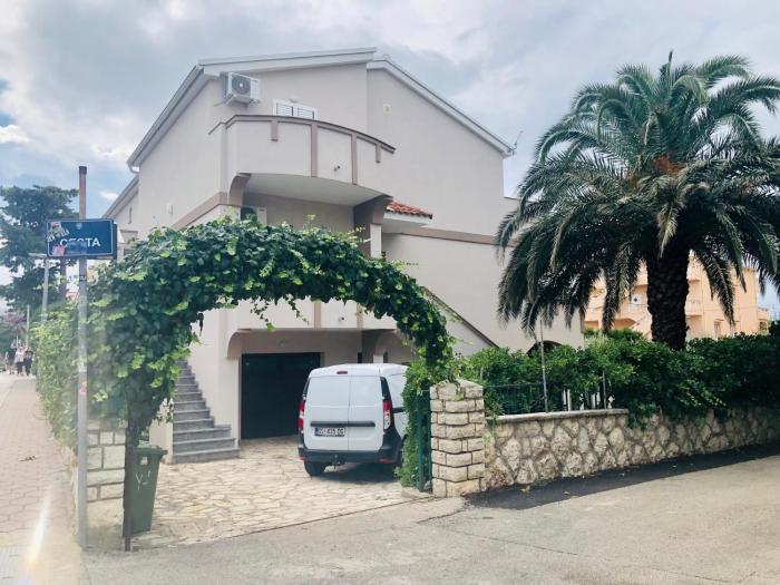 Apartments Palma Novalja