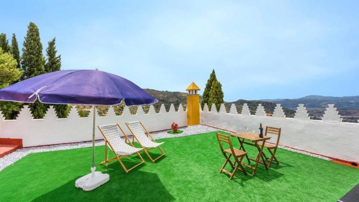 Atico Pasero Alcaucin by Ruralidays