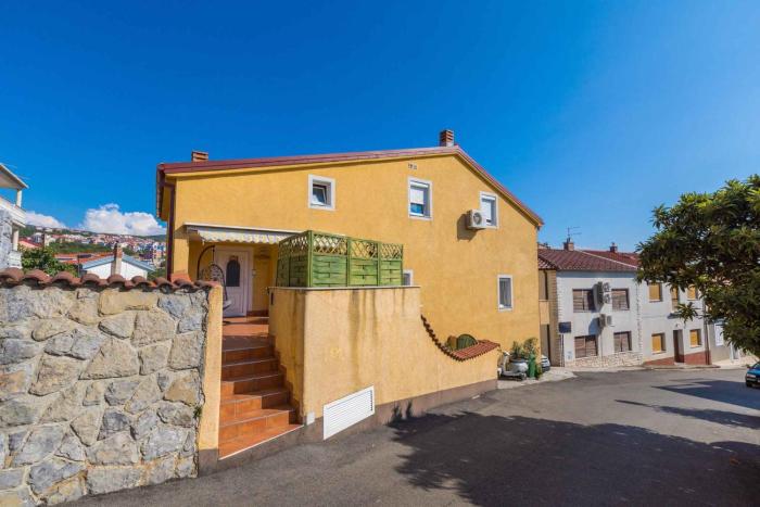 Three-Bedroom Apartment Crikvenica near Sea