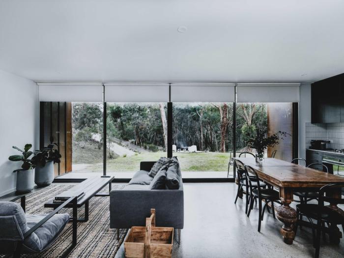 Lithic House -wood fire and bush views