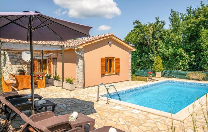 Amazing Home In Labin With 2 Bedrooms, Wifi And Outdoor Swimming Pool