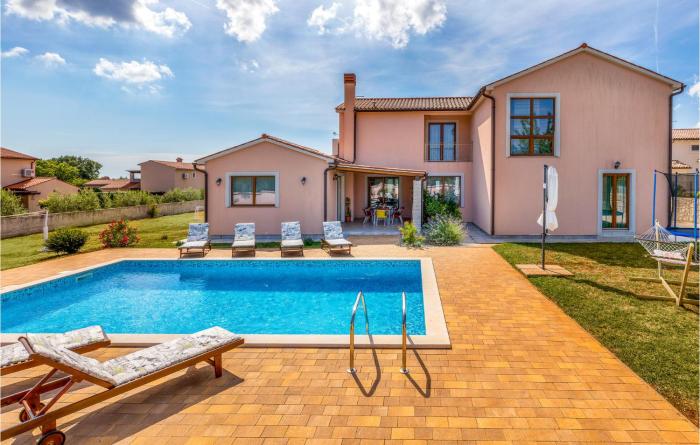 Pet Friendly Home In Valtura With Wifi