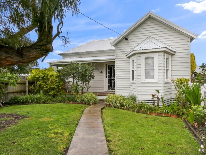 26 Church - Charming Cottage in Lakes Entrance