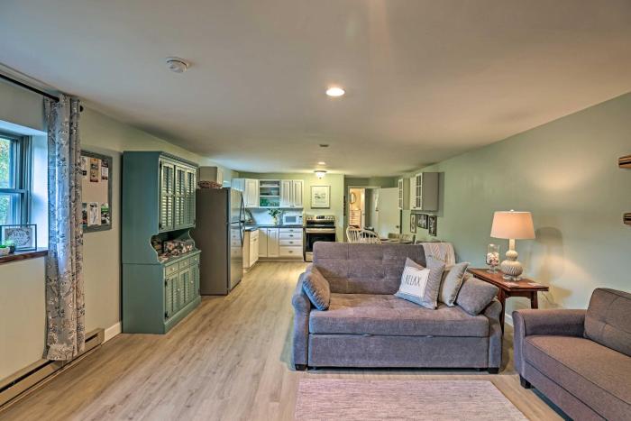 Newly Renovated Penn Yan Apartment < 1 Mi to Lake!