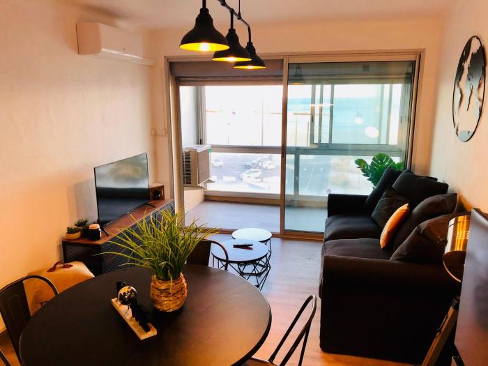 "CHILL" magnifique vue sur la mer et le port au coeur de la ville en première ligne