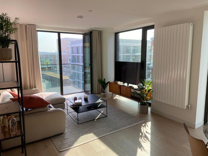 Royal Wharf by the Thames