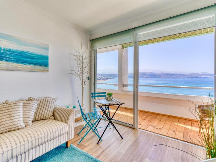 2 Bedrooms & Spectacular Views in Best Part of Las Canteras