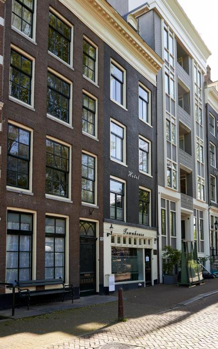 The Townhouse Hotel