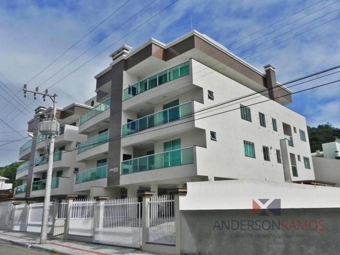 1013 Apartamento para locação em Bombinhas