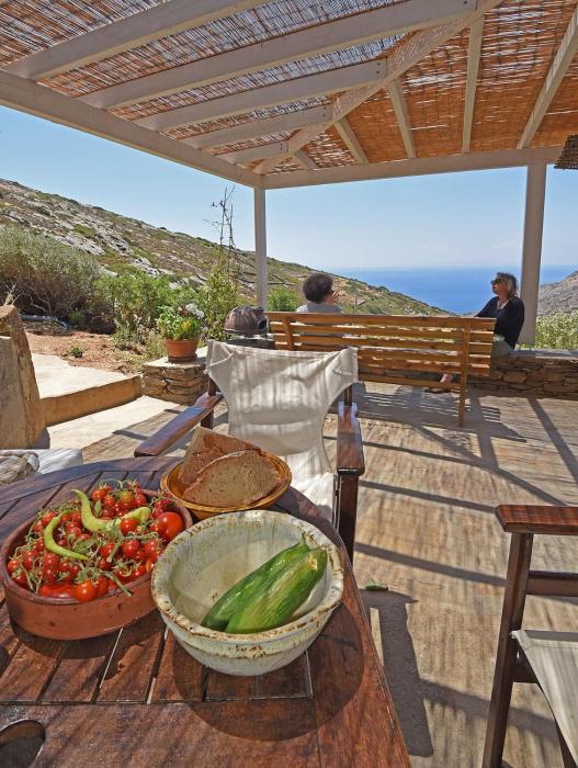 Traditional stone house 1bedroom, sea view, Syros