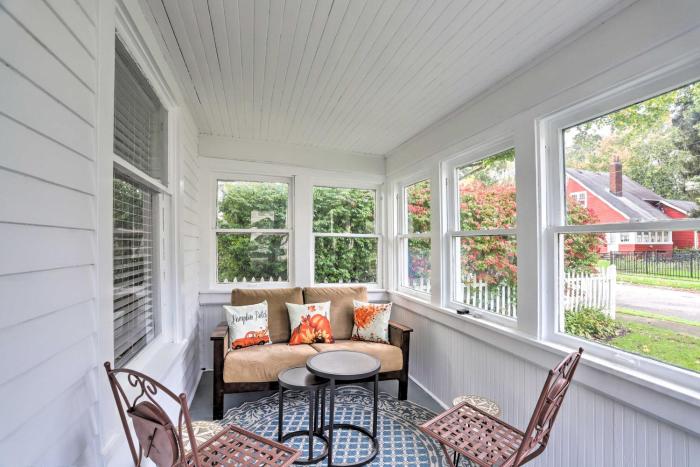 Pet-Friendly Home - half Mi to Downtown Willoughby!