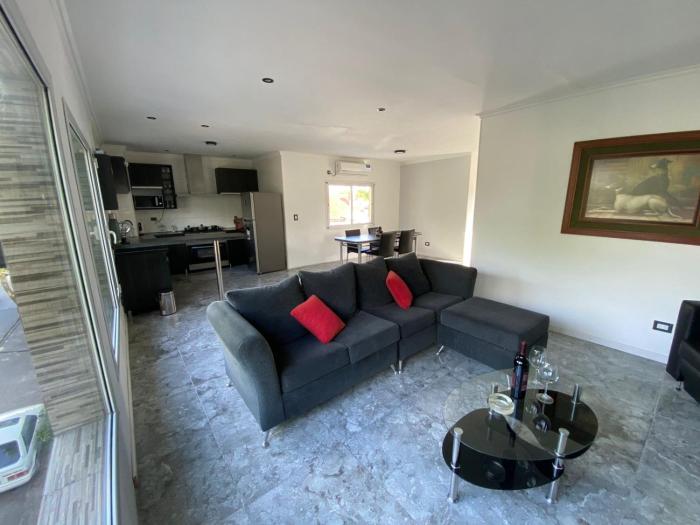 Penthouse Di Sorrento a metros del Mar