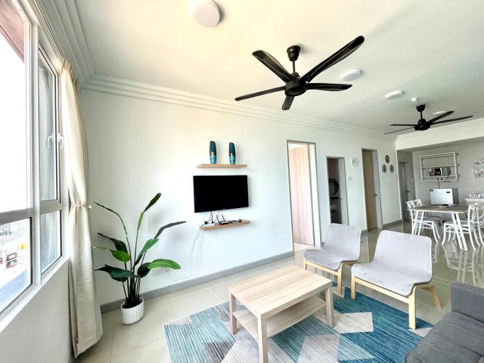 New Seaview Families Suite - Breezy Blue